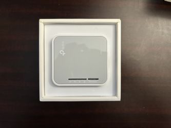 TP-Link TL-MR3020 Portable 3G/4G Wireless N Router - Never Used