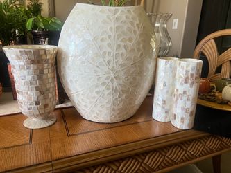 Vases / x4 Pieces