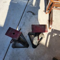 Set Of 2 Carjacks