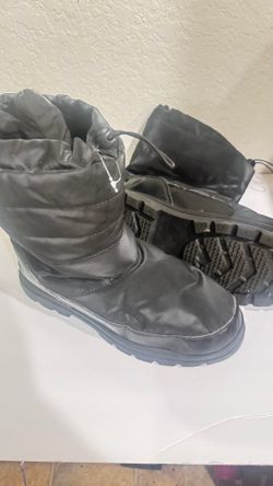 Snow boots size 13 Men’s wore once