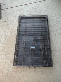 Dog crate  w/ Tray