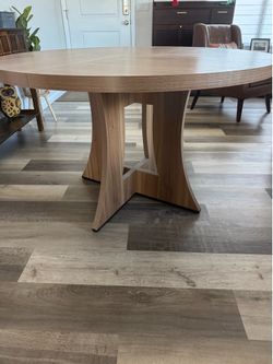 47” round dinning table