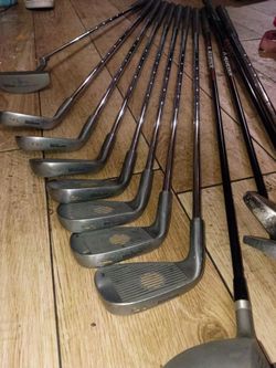 Wilson Iron Golf Club Set