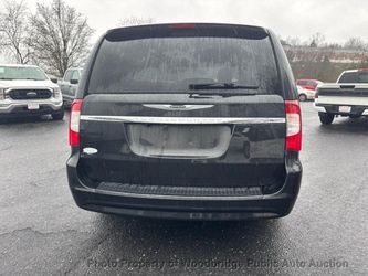 2010 Chrysler Town & Country