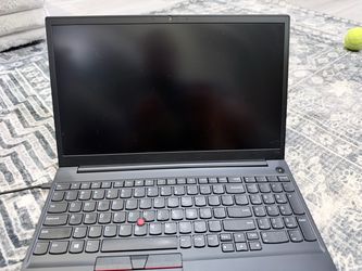 Lenovo ThinkPad 15” Ryzen 4500U, 16GB 512GB Win 11 Pro