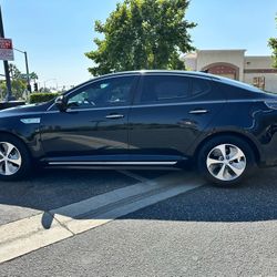 KIA Optima HYBRID - Clean Title