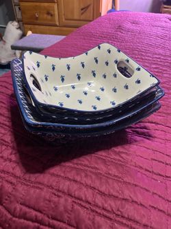 Four Ceramic bowl blue and white with handle
