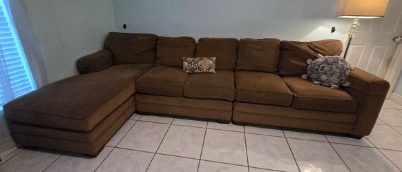 Large Brown Fabric Sectional Sofa with Chaise
