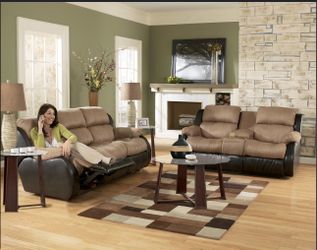 Ashley Presley Sofa Set