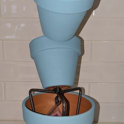 Incredible Table Top Plant Stand  W Three Chalk Painted Pots. Just Add Plants! NEW