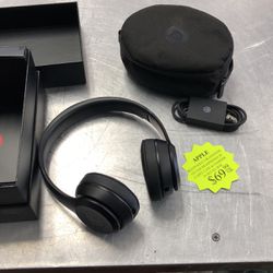 96091 Apple BEATS SOLO 3 Bluetooth On Ear Headphones W/ Soft Carry Bag, & Charger In Retail Box 553484