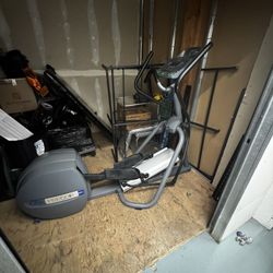 Precor Elliptical Trainer – Commercial Quality – Works Great