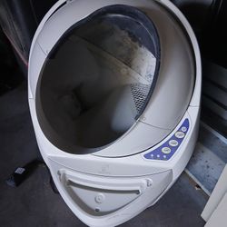 Litter Robot (Automated Cat Toilet)