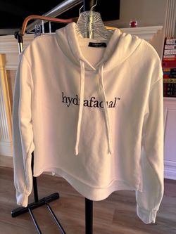 Hydrafacial Crop Hoodie