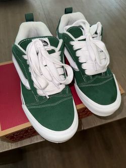 vans size 8m  forest green