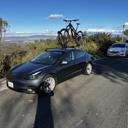 Yakima front loader Bike rack Like New