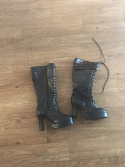 Boots 8 to 8.5