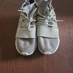 Adidas Tubular Doom Size 9