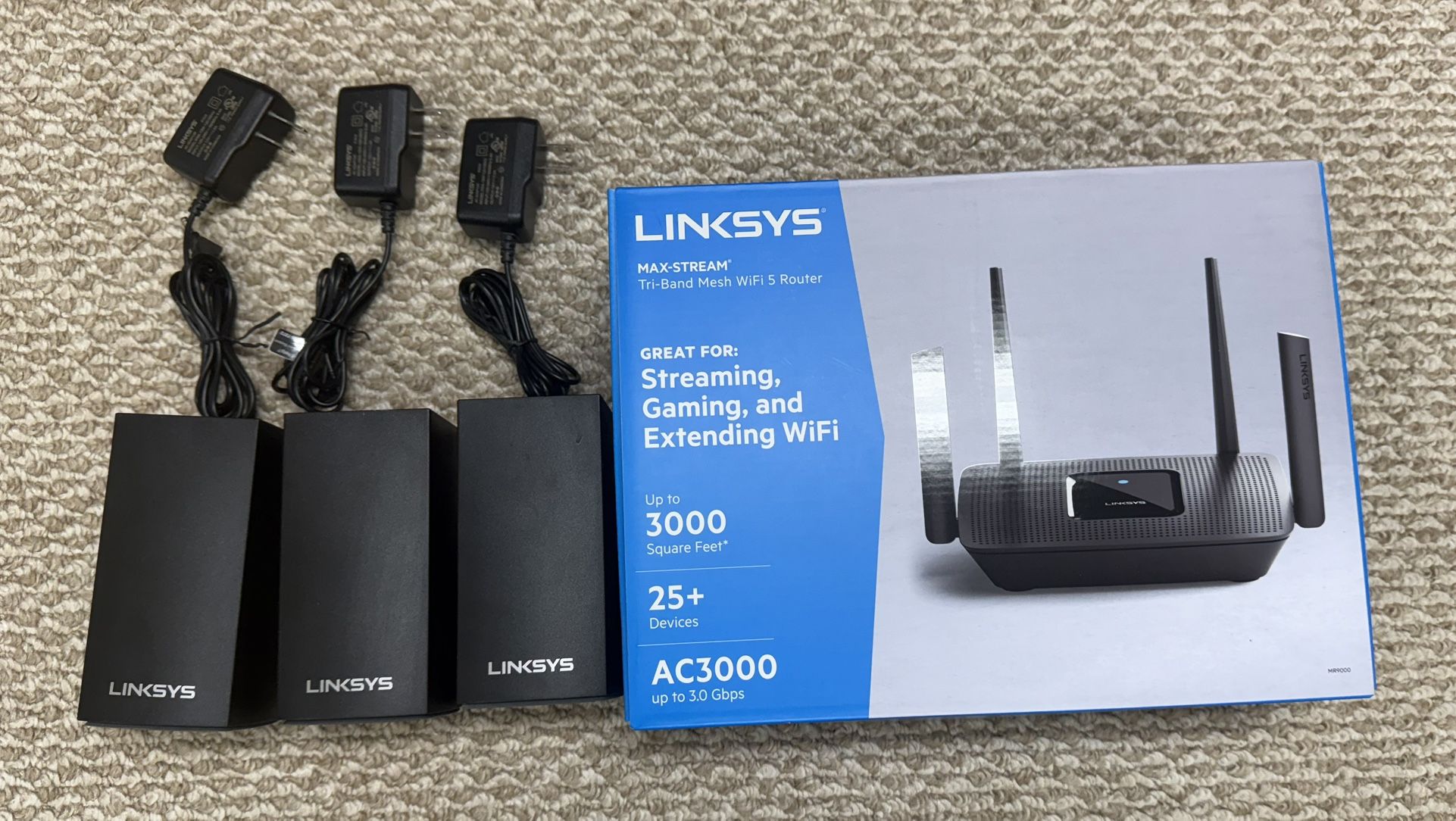 LINKSYS MR9000 AC3000 Router with 3 Mesh Access Points