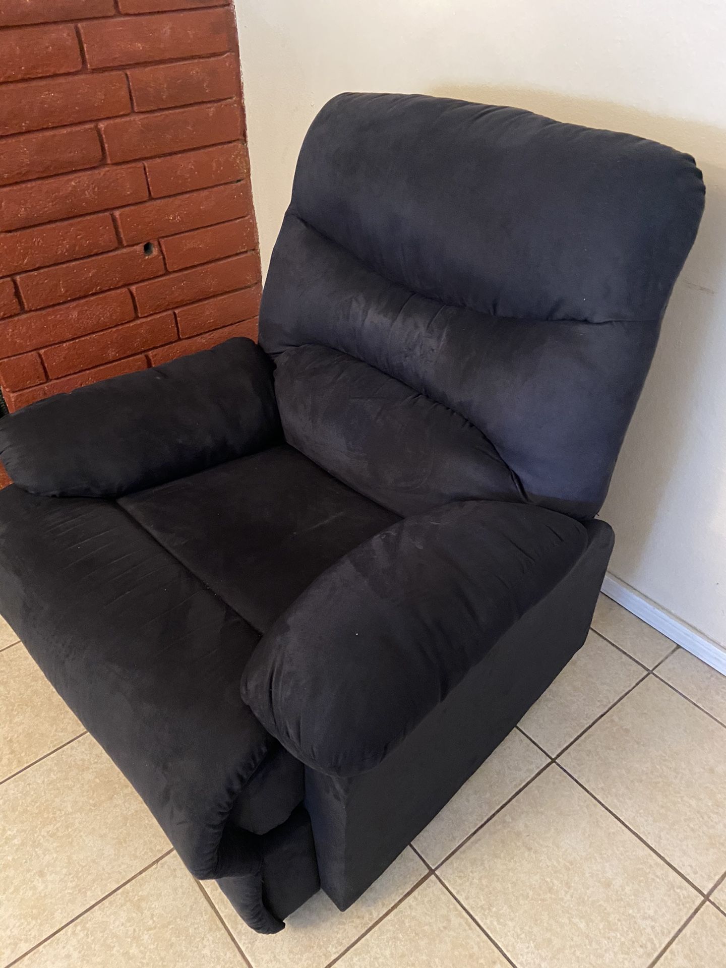 Sofa reclinable en buena condicion