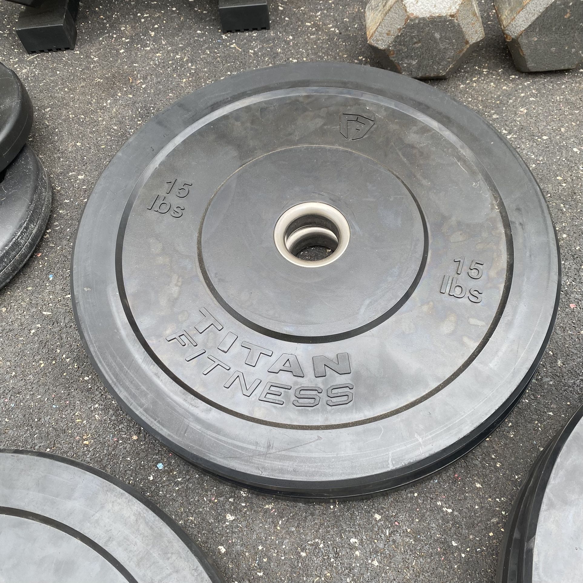 Titan Fitness 2-15lb Olympic Bumper Plates