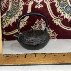 Iron Tea Pot Vintage Japanese & Possibly Antique. 
