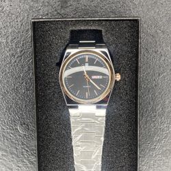 WG 40mm Stainless Steel Watch 