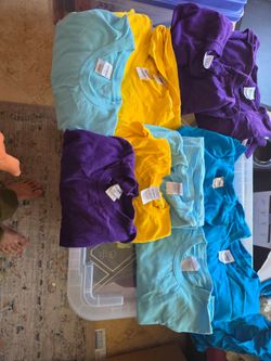 New gildan heavy duty cotton T-shirts