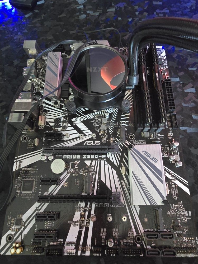Intel i9-9900K + ASUS Prime Z390-P + 16GB Corsair Vengeance LPX DDR4 3200MHz Bundle