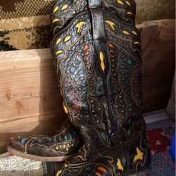 Boots Size7 60 Dollars 