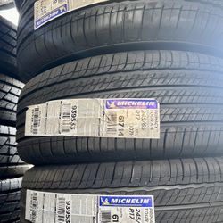 245/65R17 MICHELIN PRIMACY TOUR A/S
