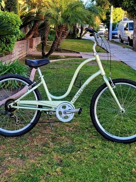 Electra "Townie 7D" Step Through Beach Cruiser 7 Speed EXCELLENT CONDITIONS!!!