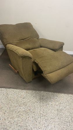 La-Z-Boy Rocking Recliner Chair 37”W Back removes to go upstairs 🚚 Extra Sillón reclinable