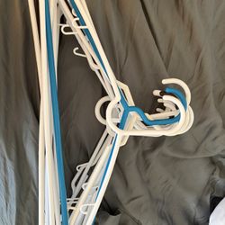 Free Hangers 