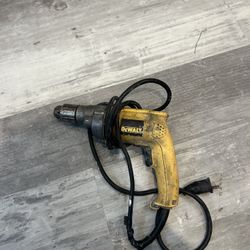 DEWALT DW235G 7.8 Amp 1/2 in. Cord Variable Speed Reversing Drill