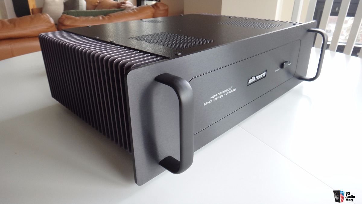 Audio Research D240 MKII 2 Channel Amplifier - Audiophile