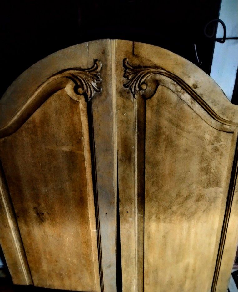 Swinging Doors