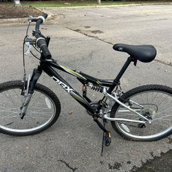 DBX Vanquish Bicycle 