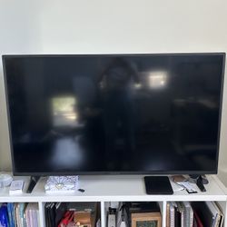 INSIGNIA TV 50inch