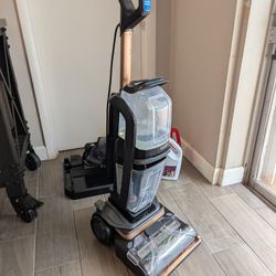 Bissell  Carpet And Upholstery Cleaner 