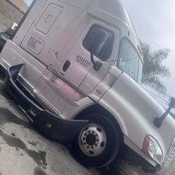 Parting Out 2015 Cascadia 