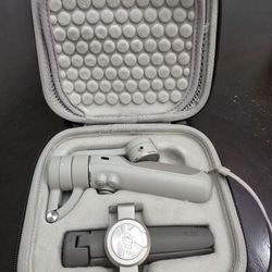🎥 DJI OM 5 con Estuche y Trípode –