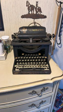 Antique Type Writer