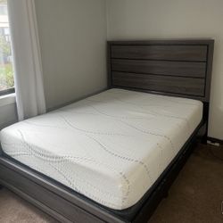 Queen Bed Frame Mattress And Box Spring 