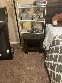 Nice Heavy Duty Night Stand Table