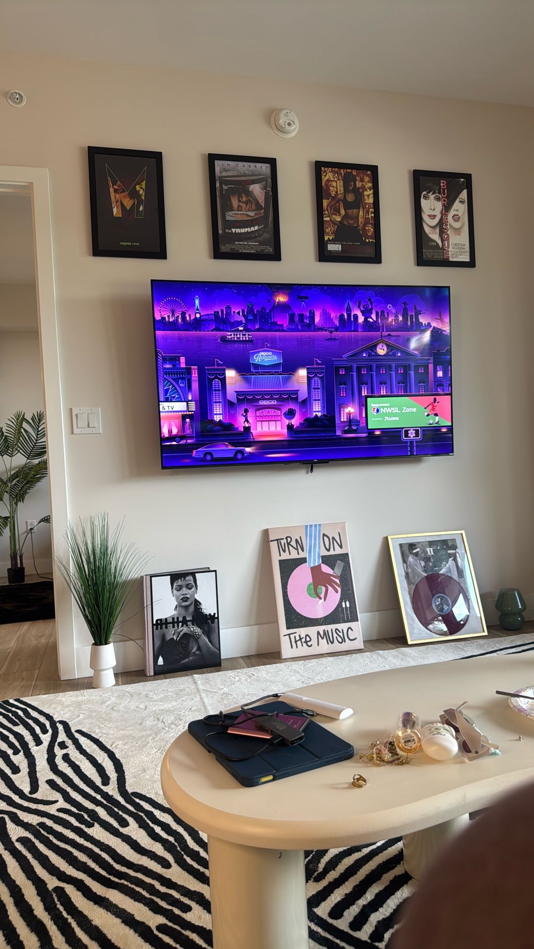 TV For Sale Mount Included