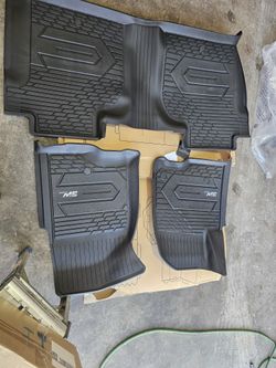 Floor Mats Silverado/ Sierra 2019/2024