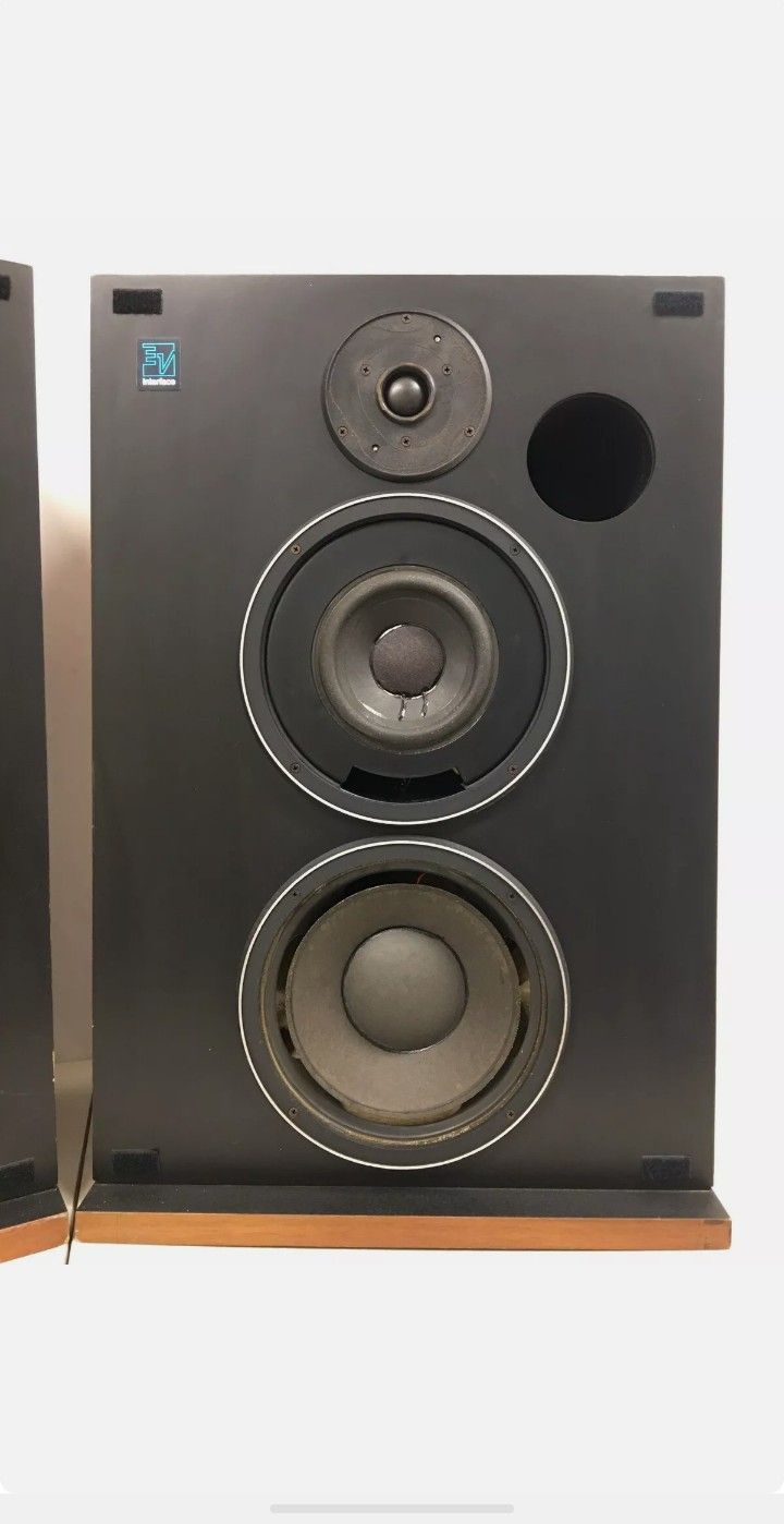 スピーカー・ウーファー ELECTRO-VOICE Interface C SERIES II スピーカー・ウーファー ELECTRO-VOICE Interface C SERIES II