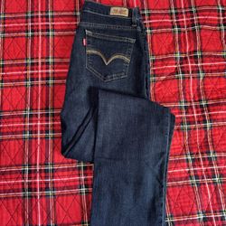 Women’s Levi’s Jeans