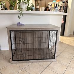 Dog crate (Large Wood)